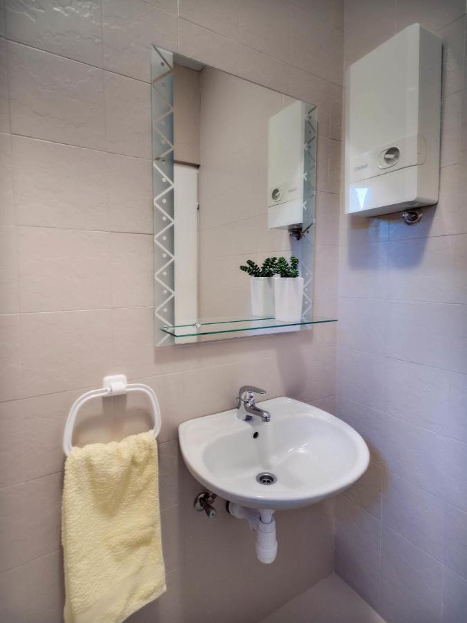 Apartments Zizic Vodice Pokoj fotografie