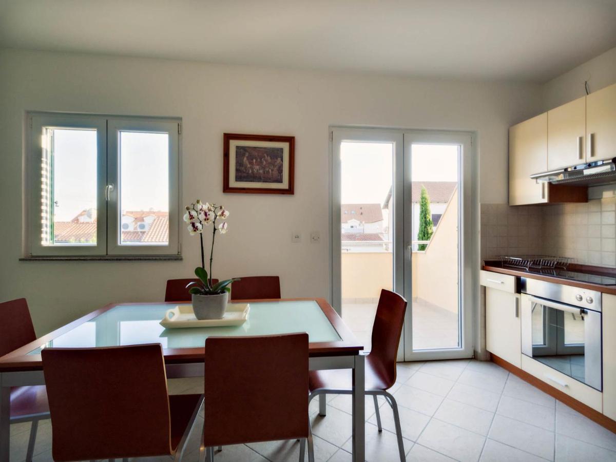 Apartments Zizic Vodice Pokoj fotografie