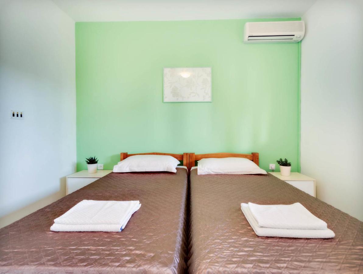 Apartments Zizic Vodice Pokoj fotografie