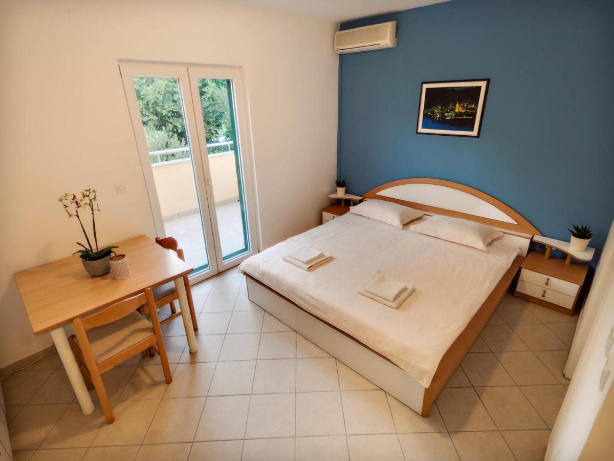 Apartments Zizic Vodice Pokoj fotografie