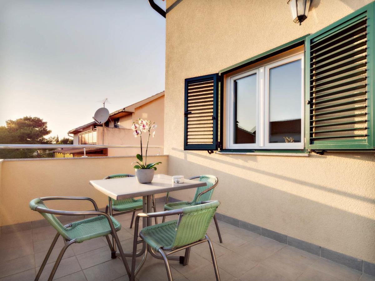 Apartments Zizic Vodice Pokoj fotografie