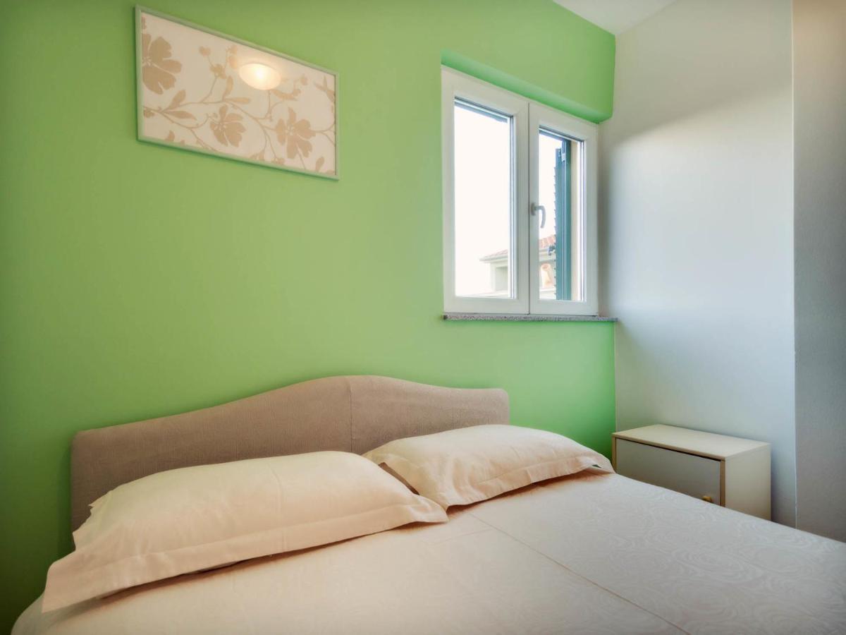 Apartments Zizic Vodice Pokoj fotografie